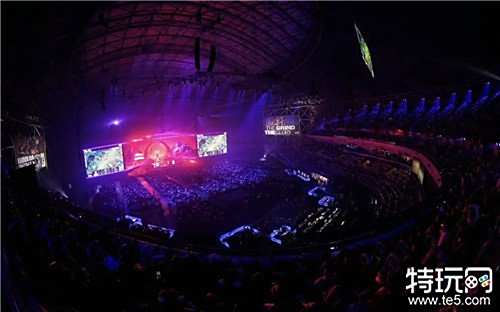 通过这些举 通过这些举