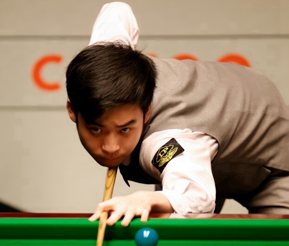 间的默契配 间的默契配