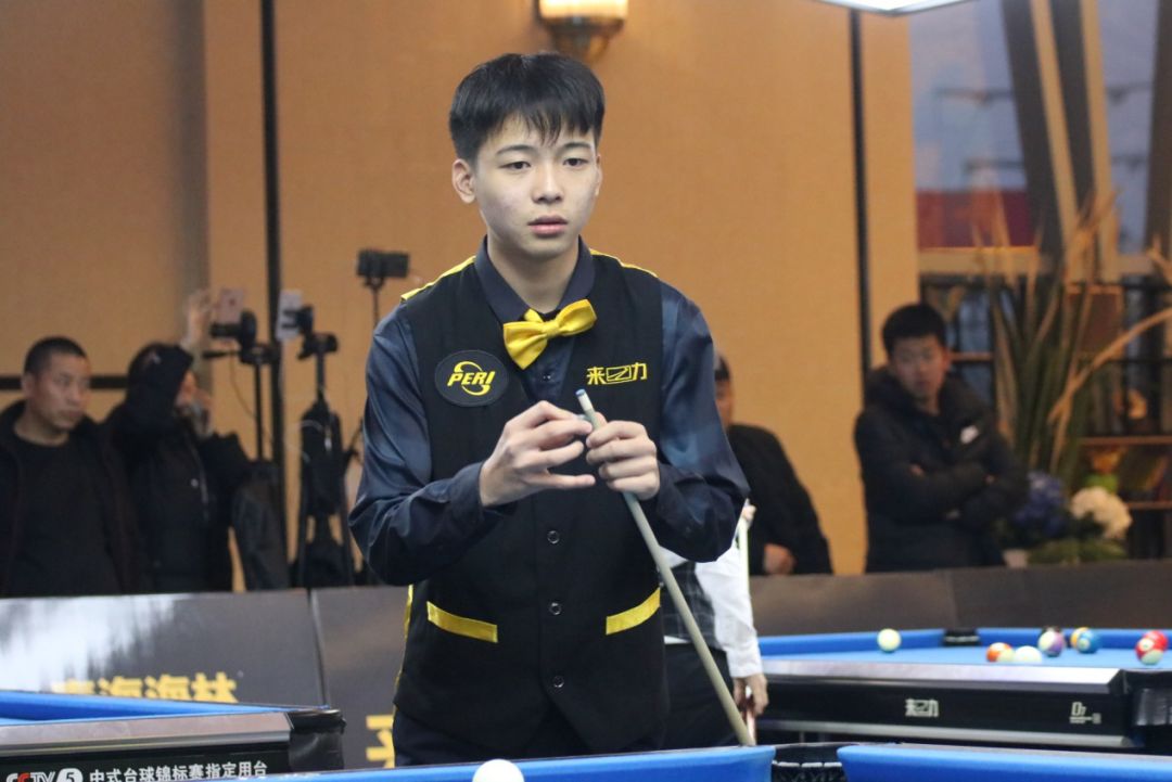 每位球员都 每位球员都