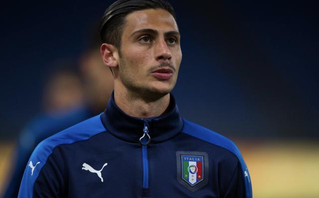 配合简洁却 配合简洁却